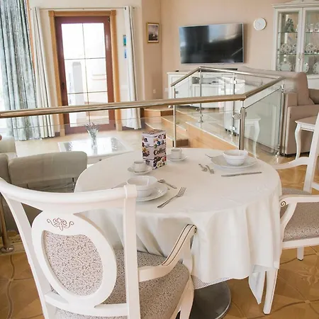Nautilus Luxury Holiday أذيخي