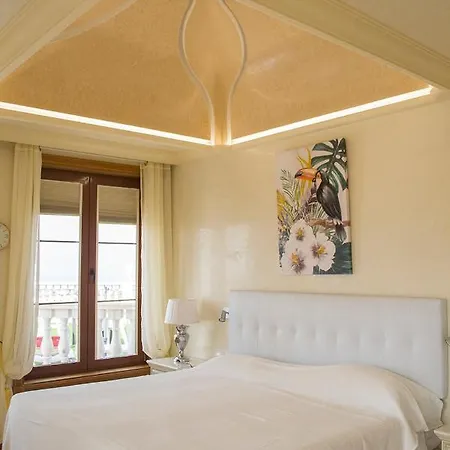 Nautilus Luxury Holiday Villa