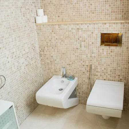 Nautilus Luxury Holiday Villa *